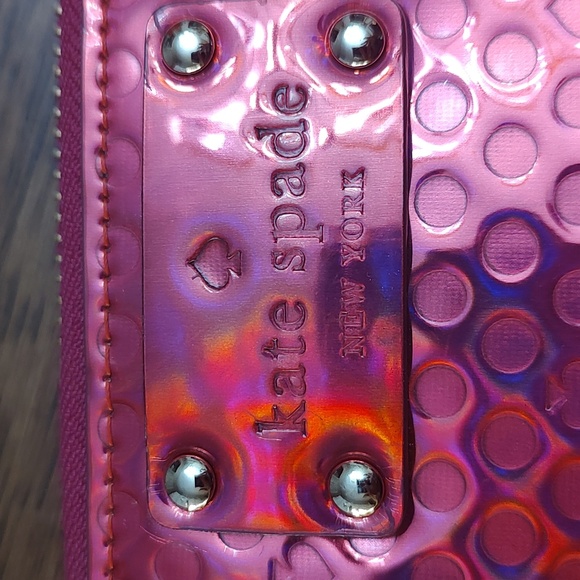 Kate Spade Beale St Caterina Pink Reflective Wristlet Wallet NWOT - Picture 8 of 13